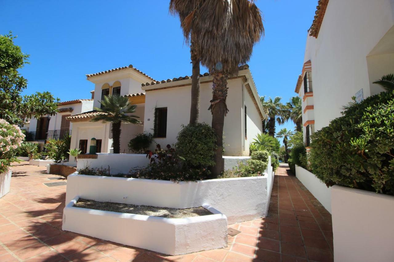 Loma Del Rey 56 - Casa Primera Linea De Mar La La Alcaidesa Exterior photo